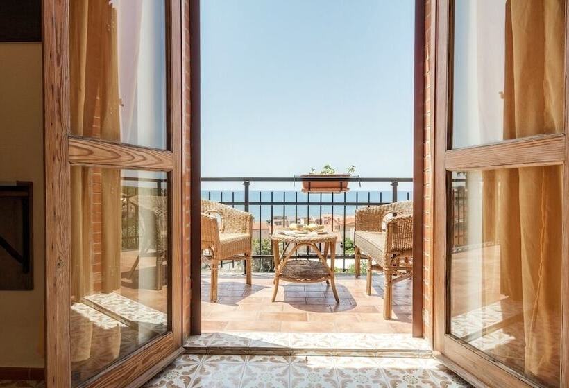 بنسيون Mare Lughente