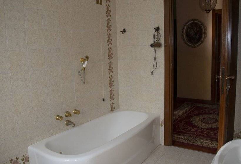 פנסיון Villa Principi Della Spina