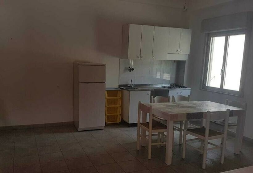 אתר נופש Azimut Sosta Camper   Residence