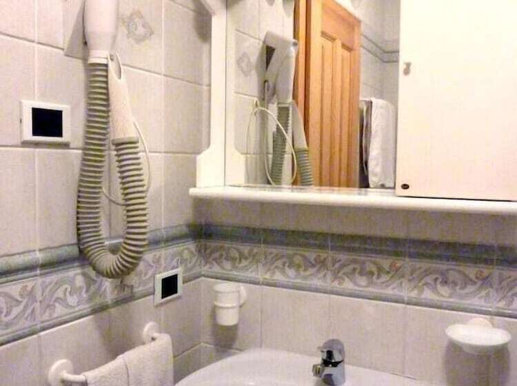 צימר Appartamenti Majon Sotroi