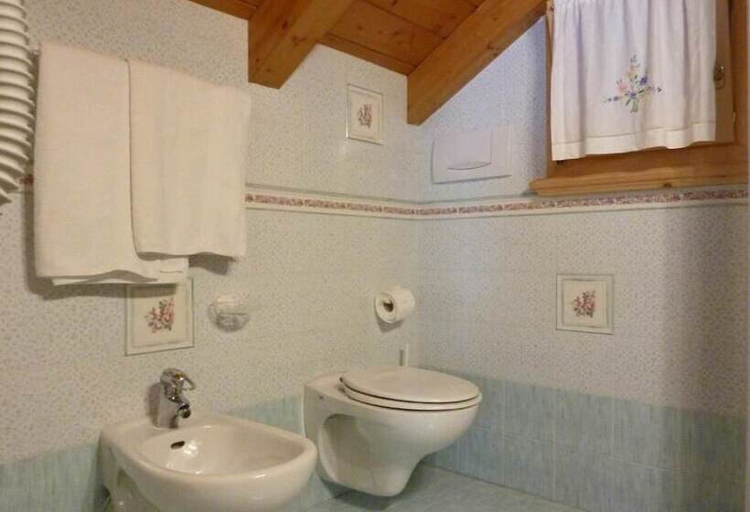 צימר Appartamenti Majon Sotroi