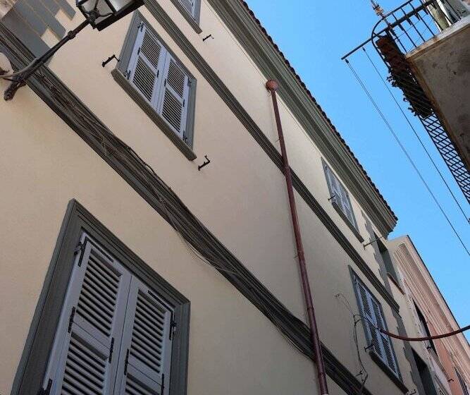 住宿加早餐  Clelia S Boutique Rooms & Suites