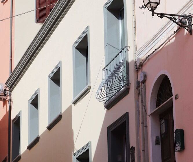 住宿加早餐  Clelia S Boutique Rooms & Suites