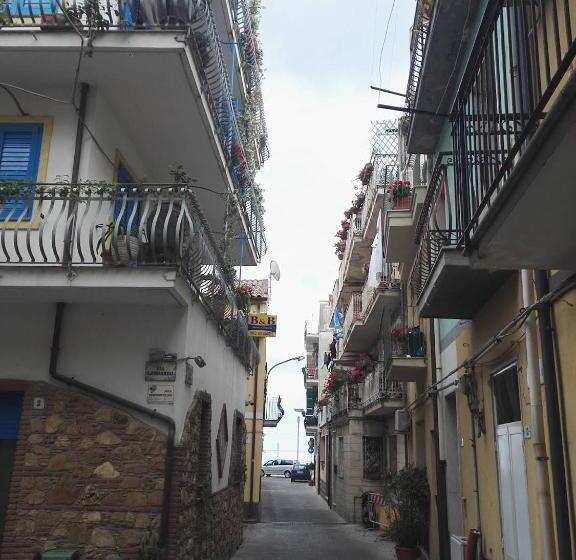 Bed and Breakfast Donna Carmela   Da Rosa