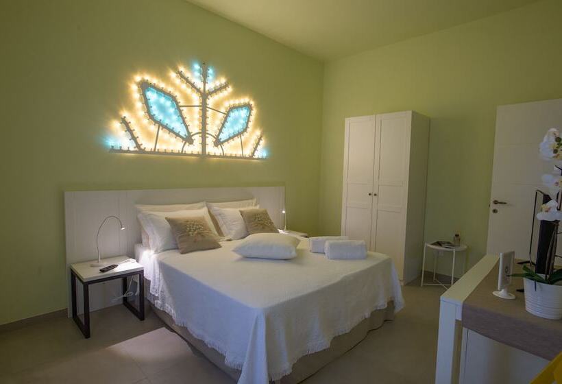 مبيت وإفطار Luci Del Salento Guest House