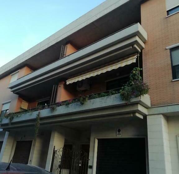 مبيت وإفطار Mattei Domus