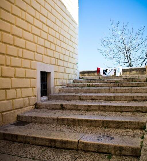 تختخواب و صبحانه San Nicola D Amare