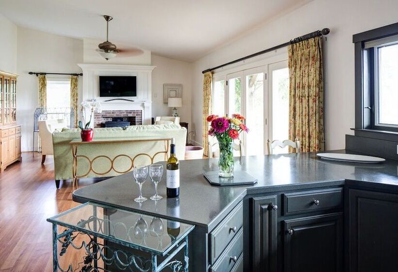 ベッドアンドブレックファースト The Farmhouse At Veritas