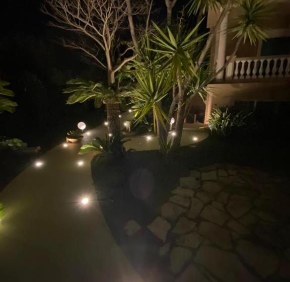 تختخواب و صبحانه Villa Princi