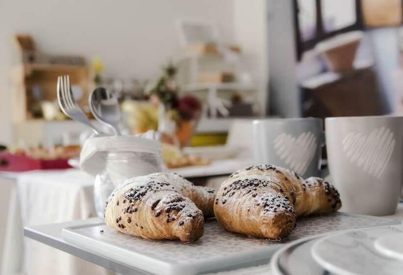 Casa Borgo Regina B&b  Bari Puglia Apartments