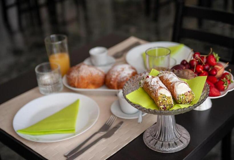 Casa Del Marchese B&b