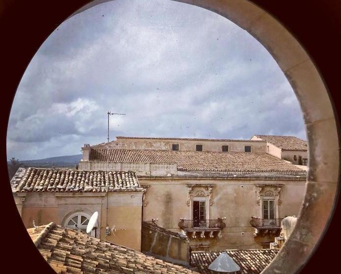 客栈  Landolina Palace