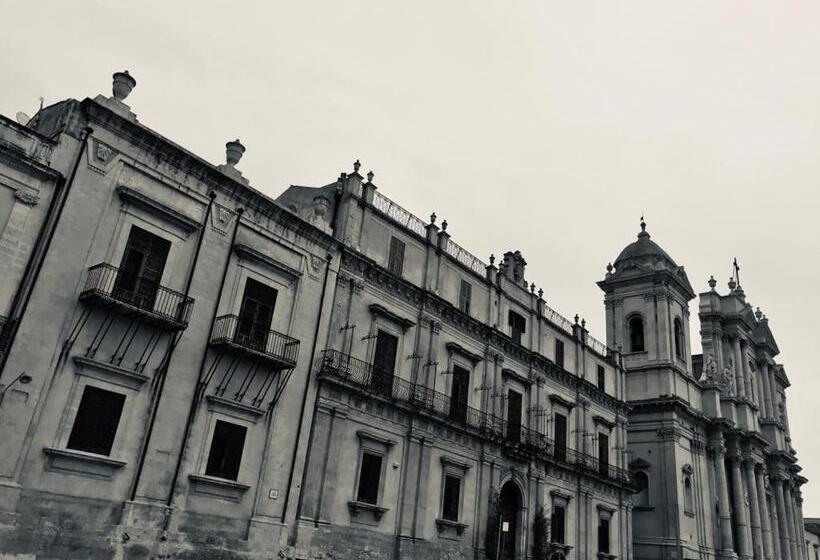 客栈  Landolina Palace