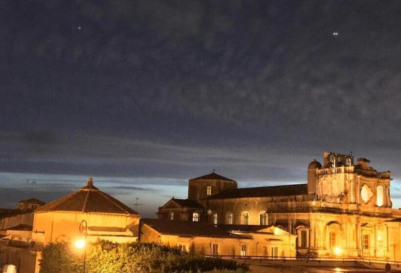 客栈  Landolina Palace