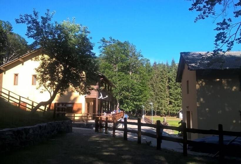 여관 Rifugio Casermette Del Monte Penna