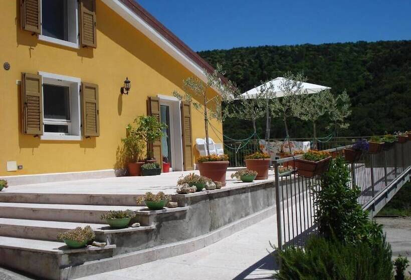فندق ريفى Agriturismo Agape