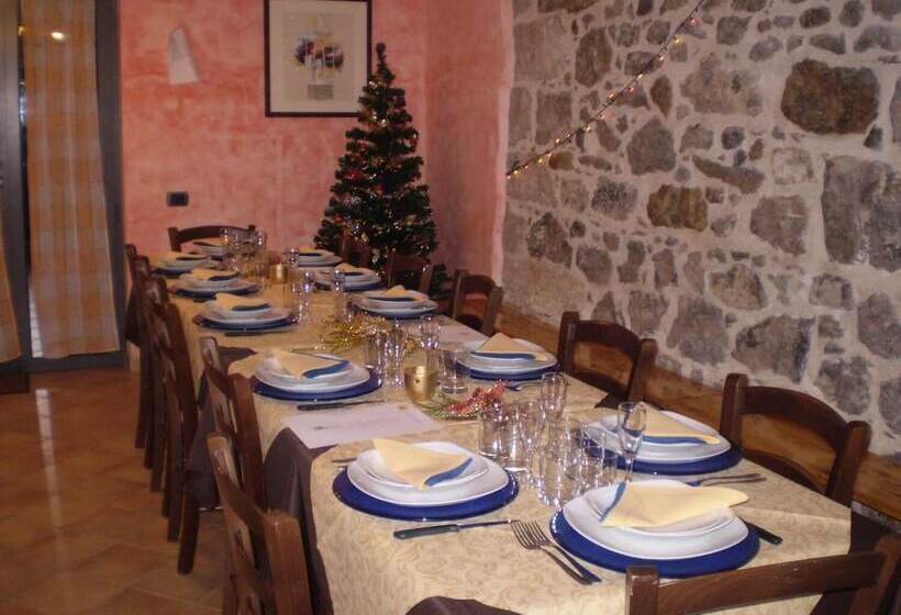 هتل روستایی Agriturismo Cavallin Del Bufalo