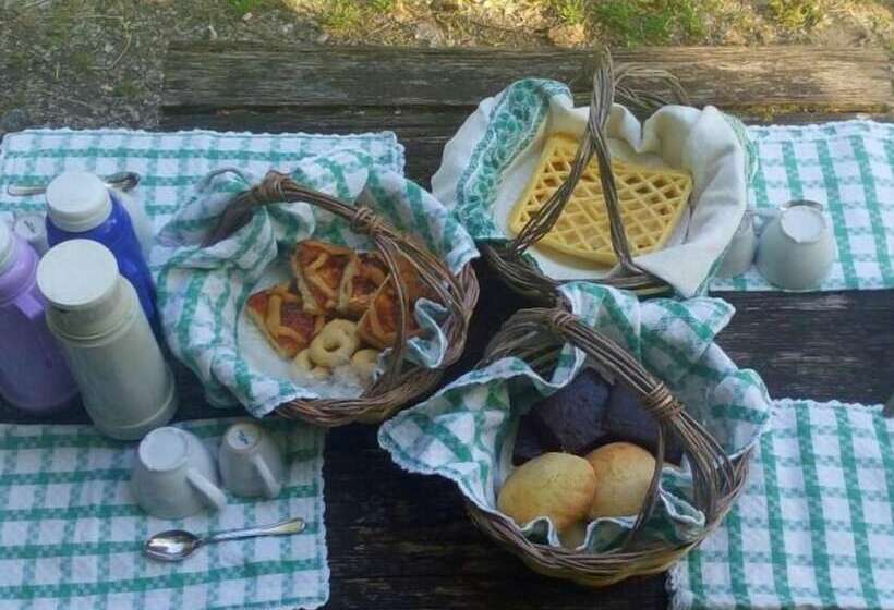 فندق ريفى Agriturismo Travaglini