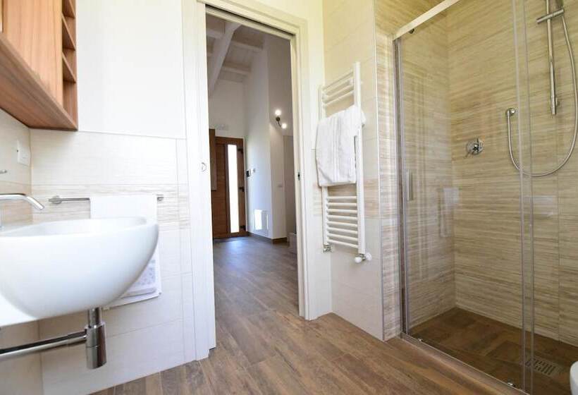 田舎風ホテル La Cerqua