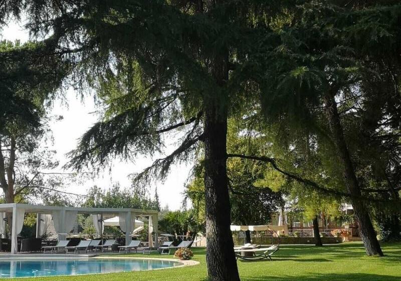 فندق Villa Delle Querce Resort