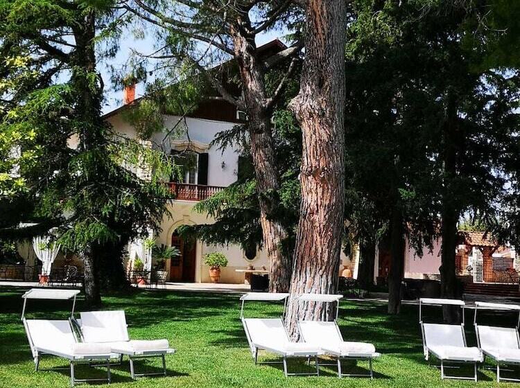فندق Villa Delle Querce Resort