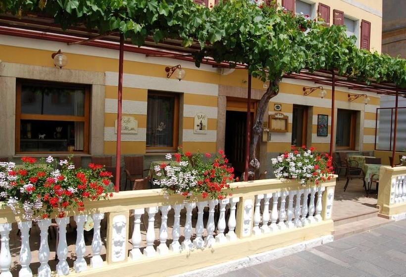 בית מלון כפרי Vittoria