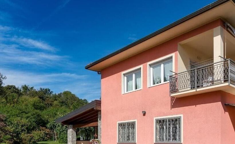 La Rosa Tra I Laghi B&b