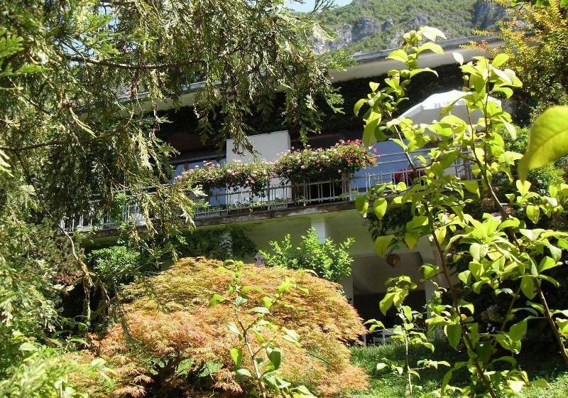 Le Ortensie Due  Bed And Breakfast