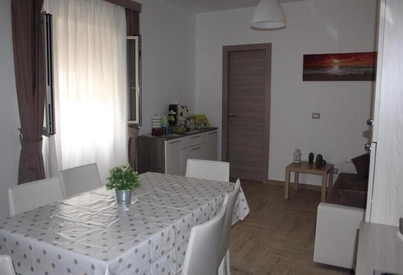 ペンション Affittacamere La Traversa