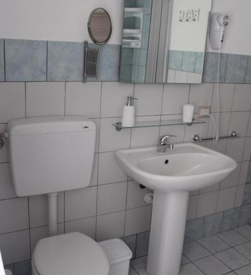 ペンション Affittacamere La Traversa