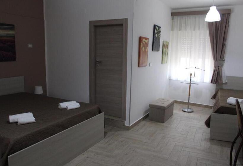 ペンション Affittacamere La Traversa