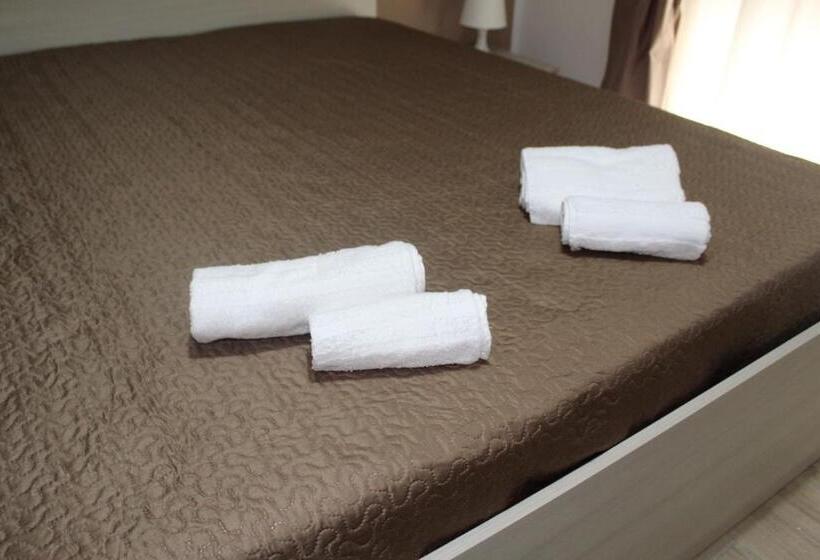 ペンション Affittacamere La Traversa