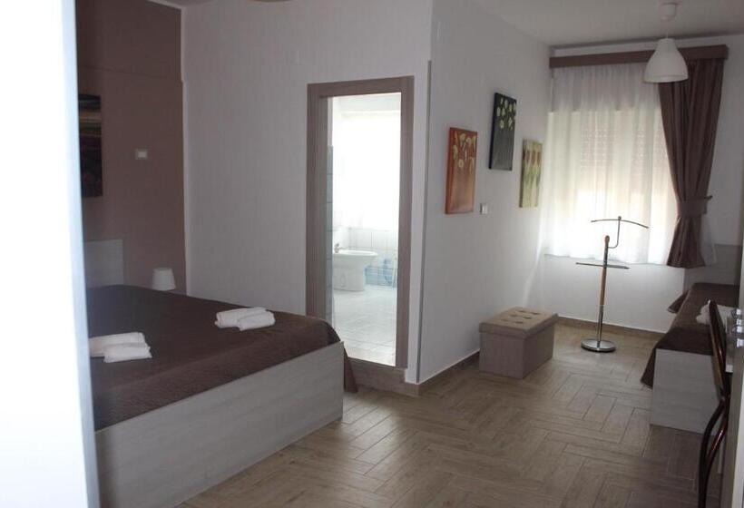 ペンション Affittacamere La Traversa