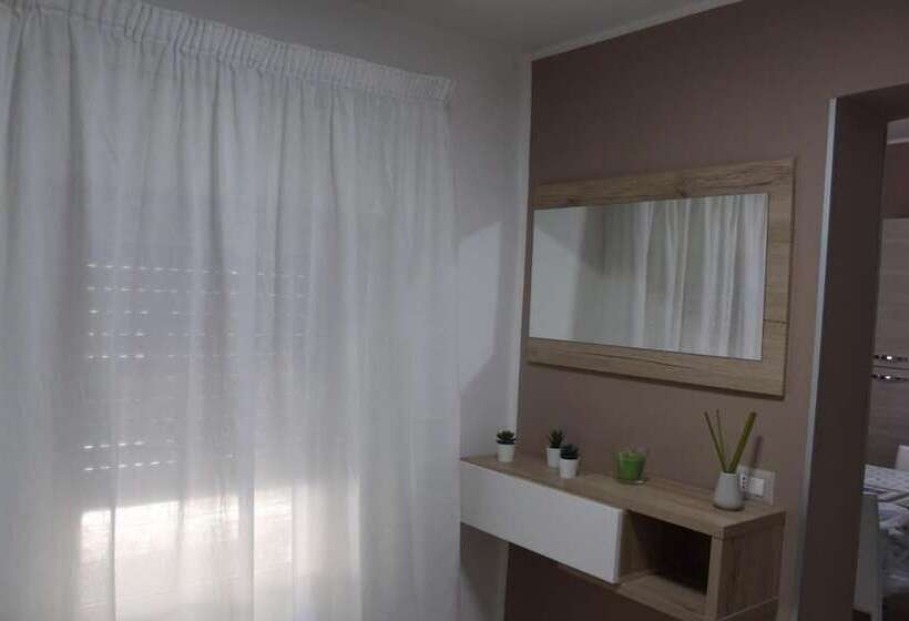 ペンション Affittacamere La Traversa