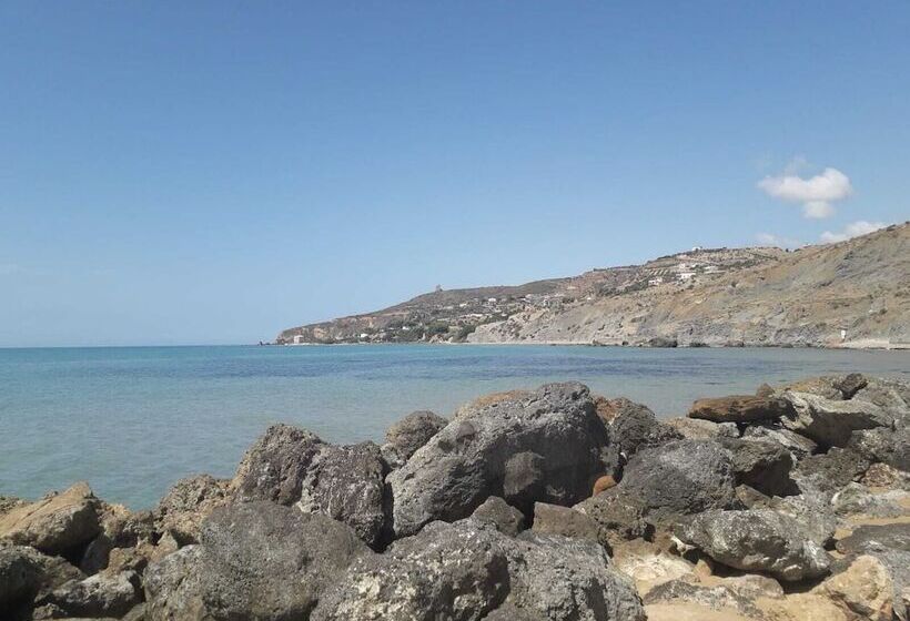 פנסיון Al Faro