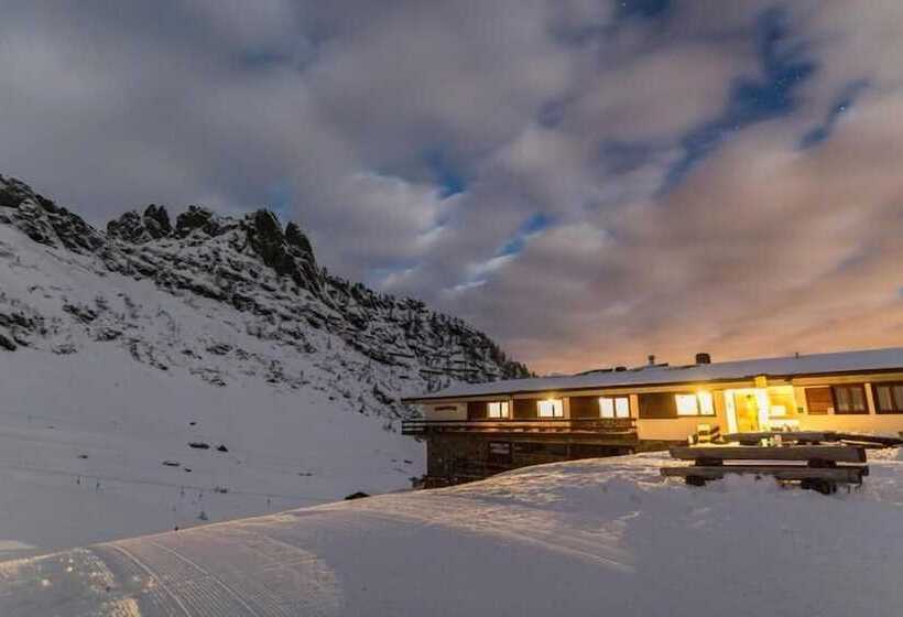 بنسيون Casa Bavo