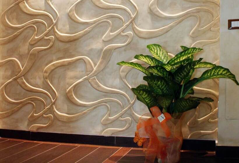 פנסיון Garden Holiday