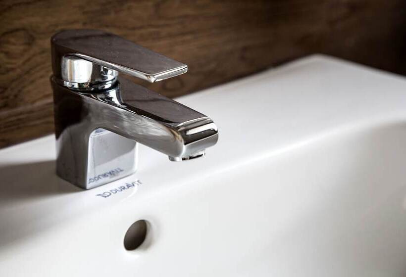 פנסיון Garden Holiday