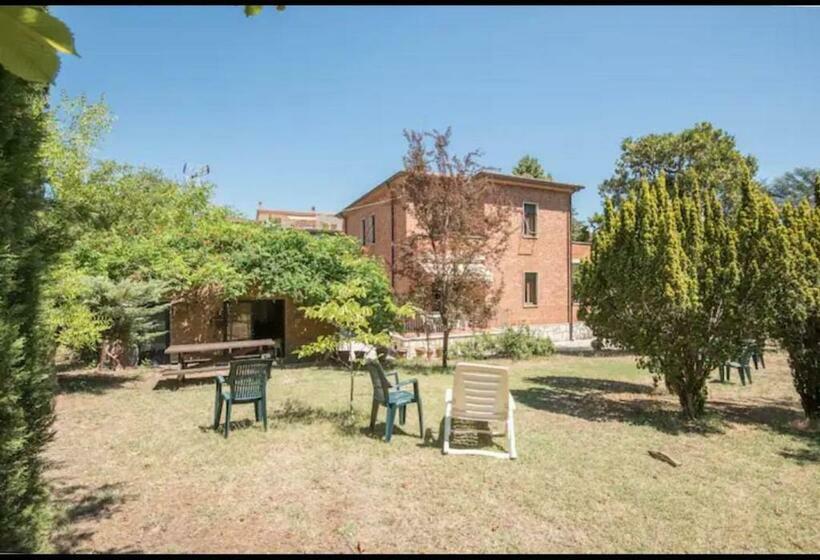 פנסיון La Pineta