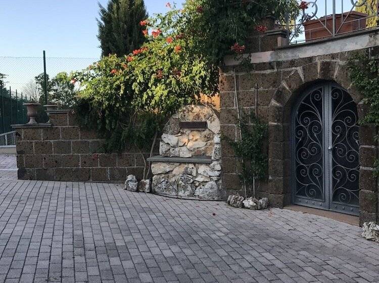 פנסיון La Torretta Guest House