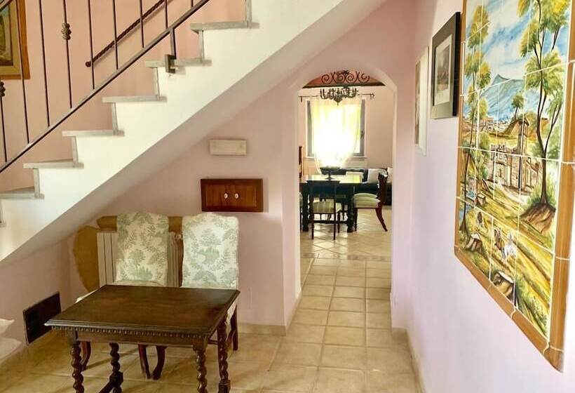펜션 La Torretta Guest House