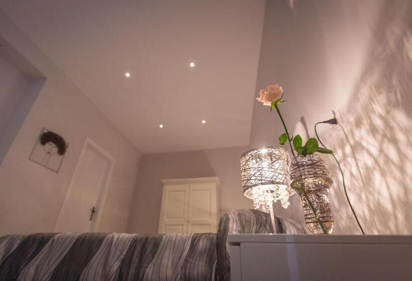 פנסיון Palazzo Al Carmine Dimora Storica