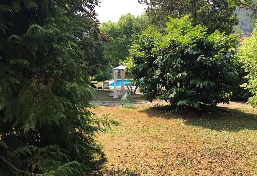 ペンション Villa Cesarina, Vallio Terme , Salo’