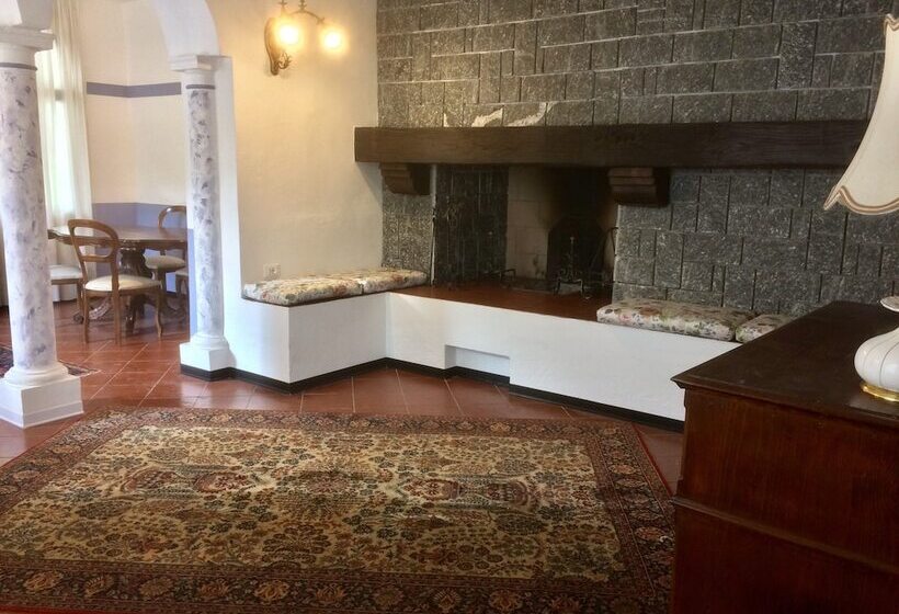 Пансион Villa Cesarina, Vallio Terme , Salo’