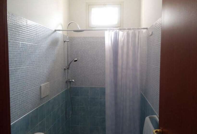 פנסיון Villa Lory