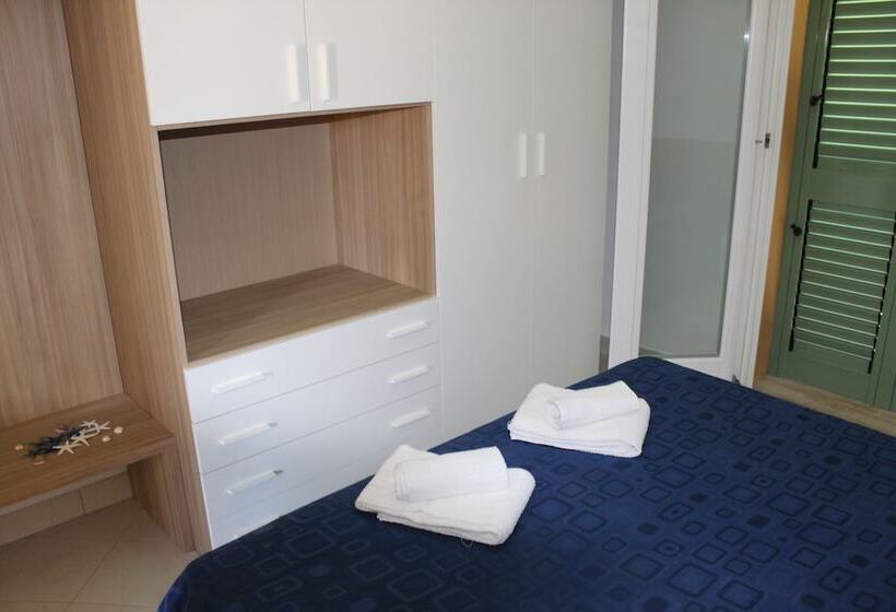 Poseidon Swim & Restaurant Apart