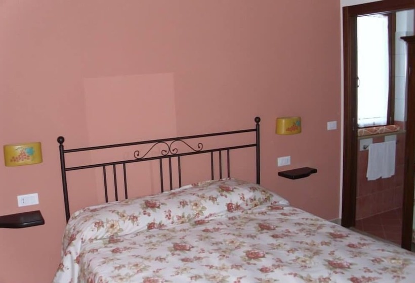 مبيت وإفطار Agriturismo Il Grappolo