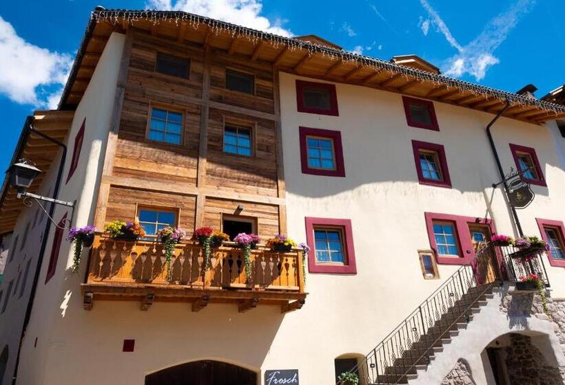 مبيت وإفطار Grizzly Haus & Frosch Restaurant   Teritoria