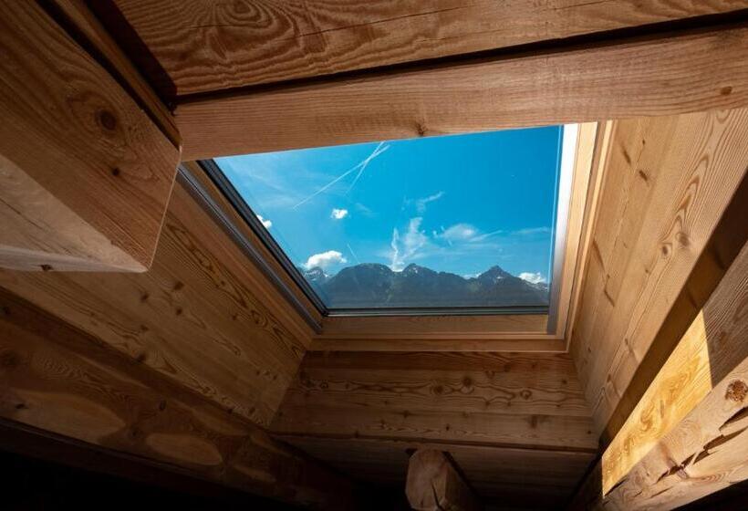 مبيت وإفطار Grizzly Haus & Frosch Restaurant   Teritoria