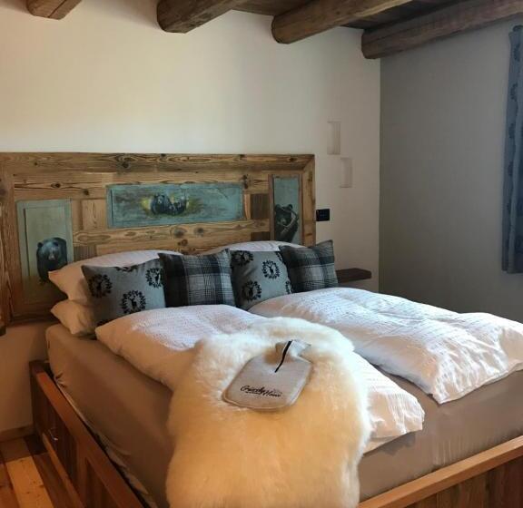 مبيت وإفطار Grizzly Haus & Frosch Restaurant   Teritoria